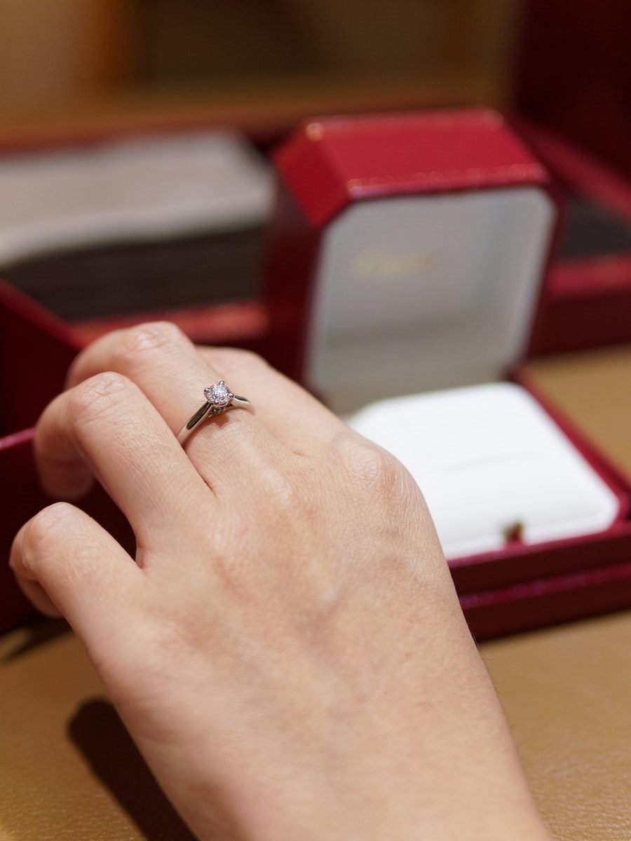 cleaning diamond rings at home